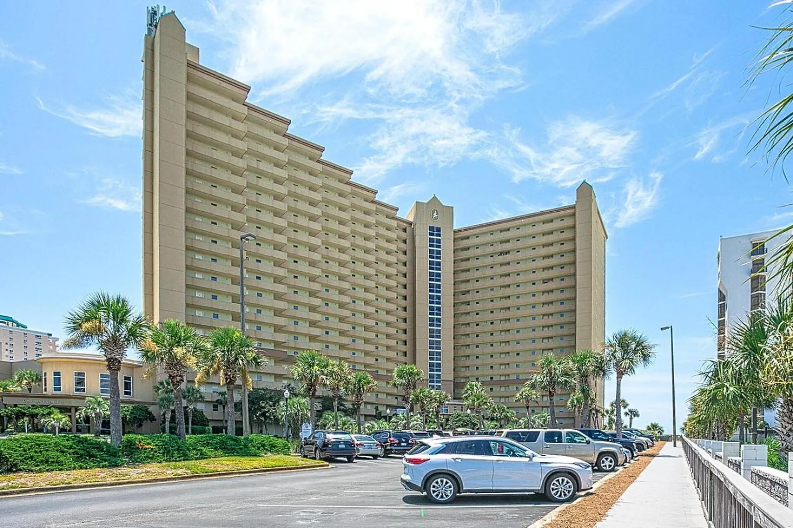 Beautiful Updated Pelican Beach Unit!!! Destin
