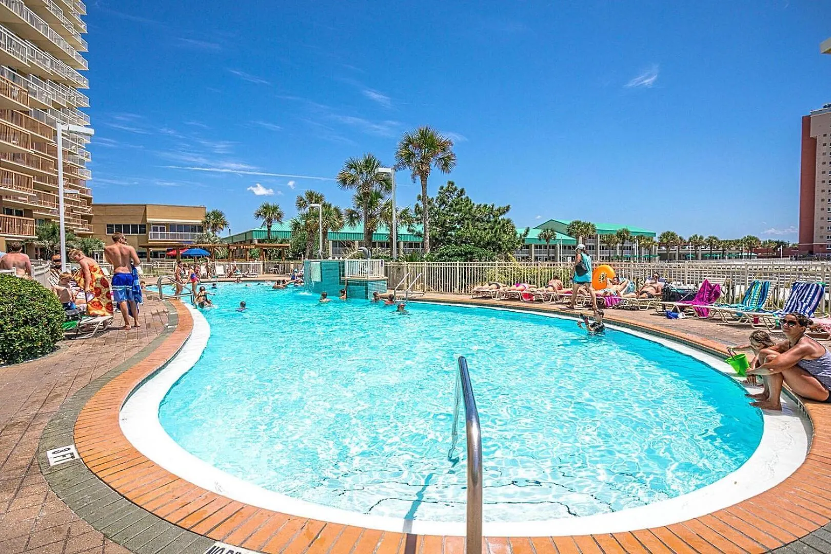 Beautiful Updated Pelican Beach Unit!!! Destin 0*,  United States