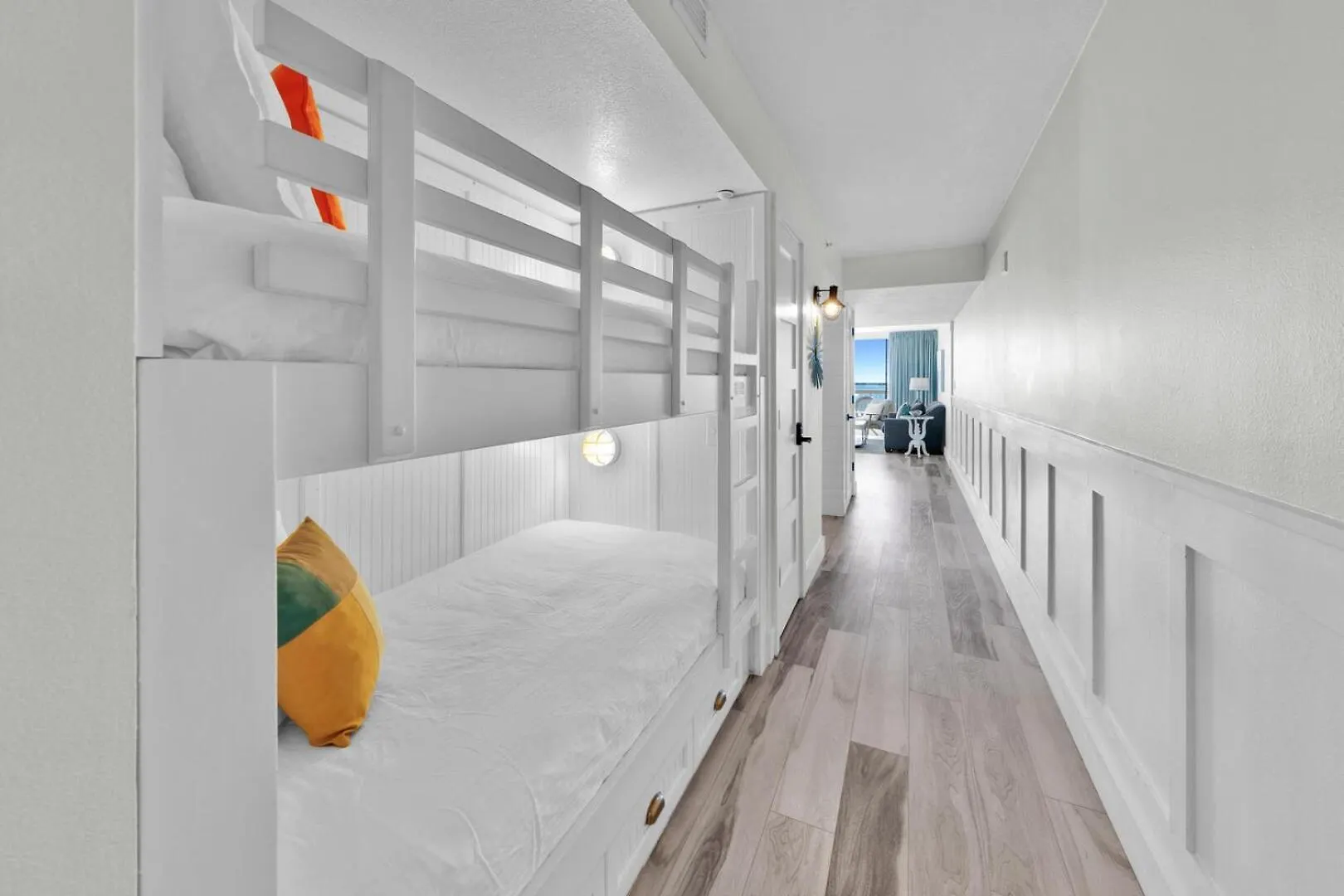 Beautiful Updated Pelican Beach Unit!!! Destin 0*,