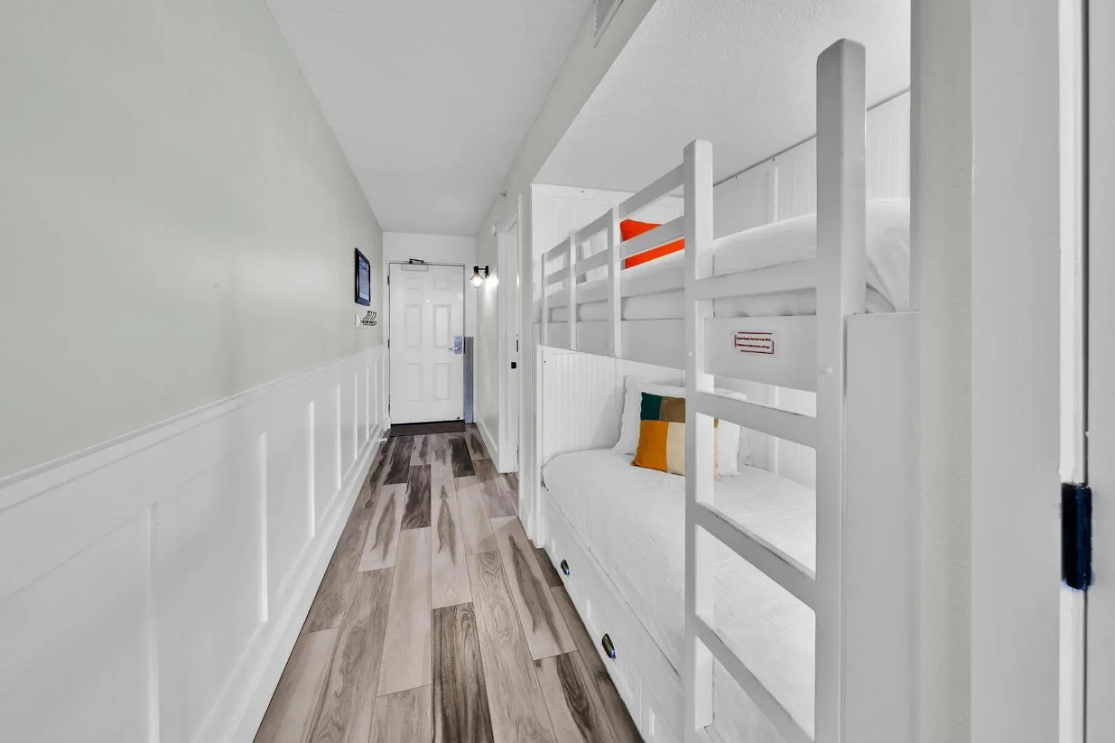 Beautiful Updated Pelican Beach Unit!!! Destin Holiday home