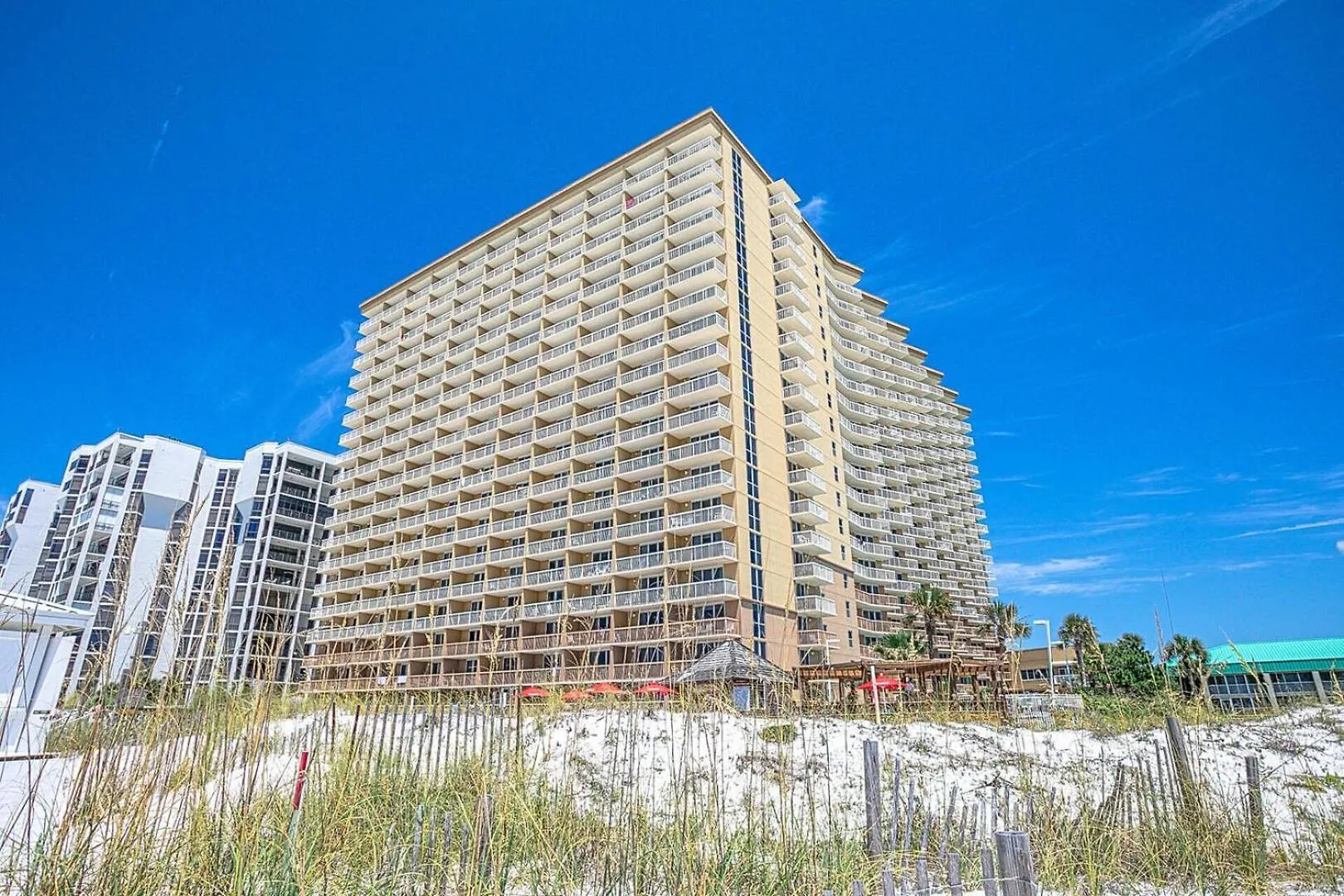 Beautiful Updated Pelican Beach Unit!!! Destin