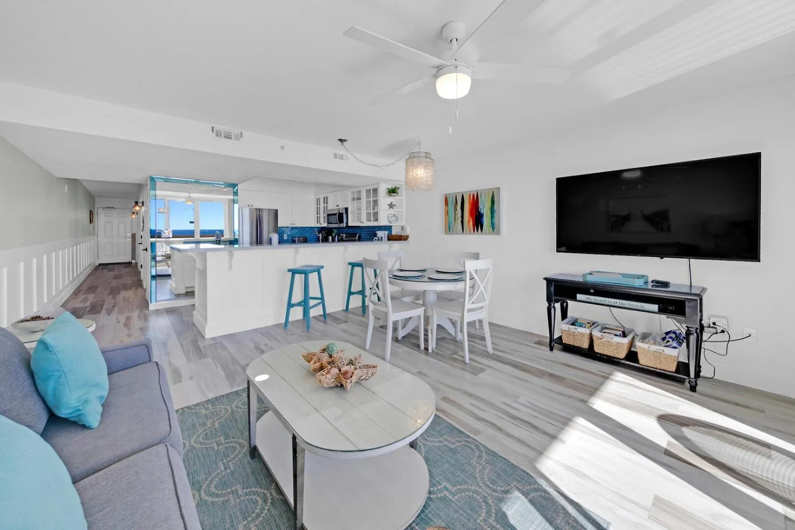 Beautiful Updated Pelican Beach Unit!!! Destin
